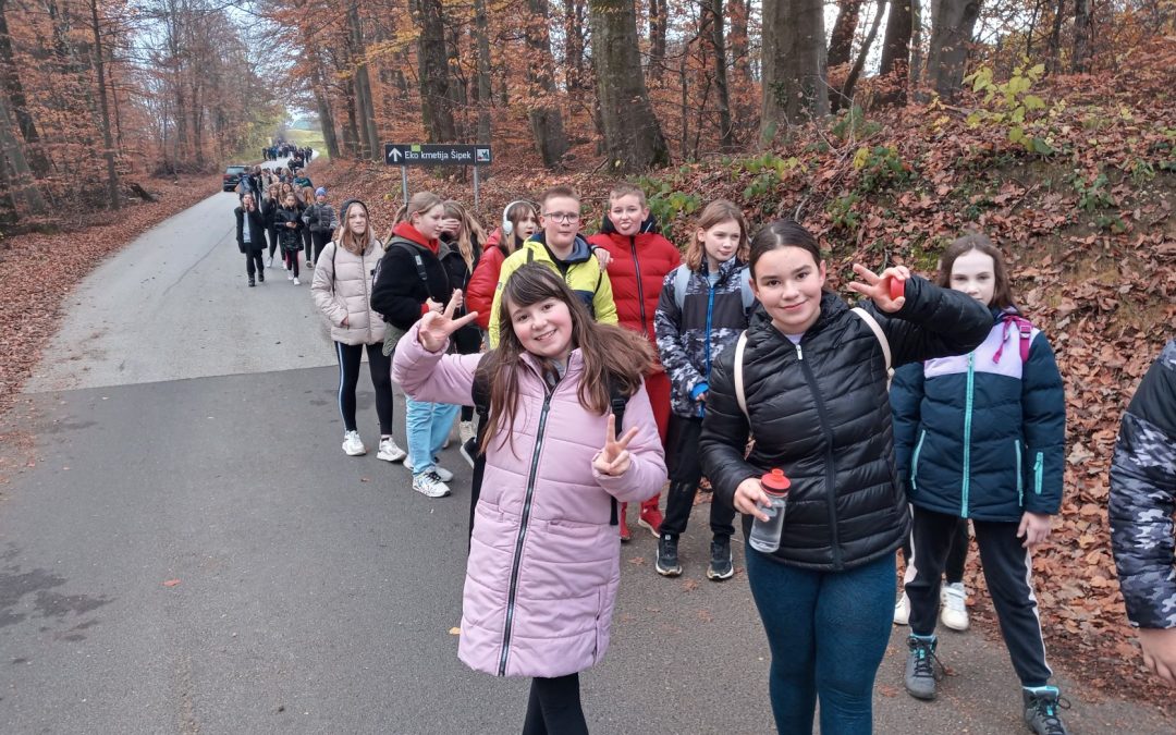 2. ŠPORTNI DAN : pohod in športne igre